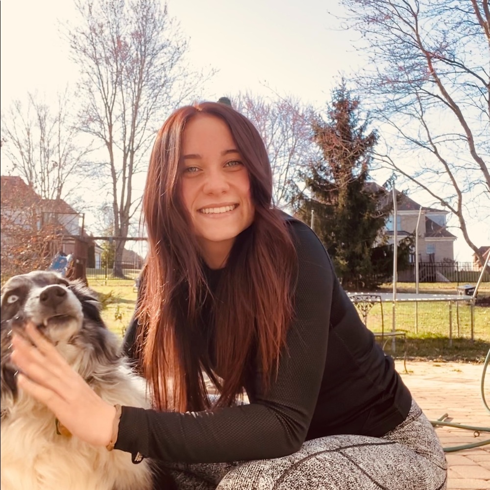 Meet your Posher, Emily